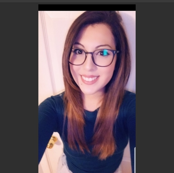 Meet your Posher, Jacquelyn - Picture 6 of 9